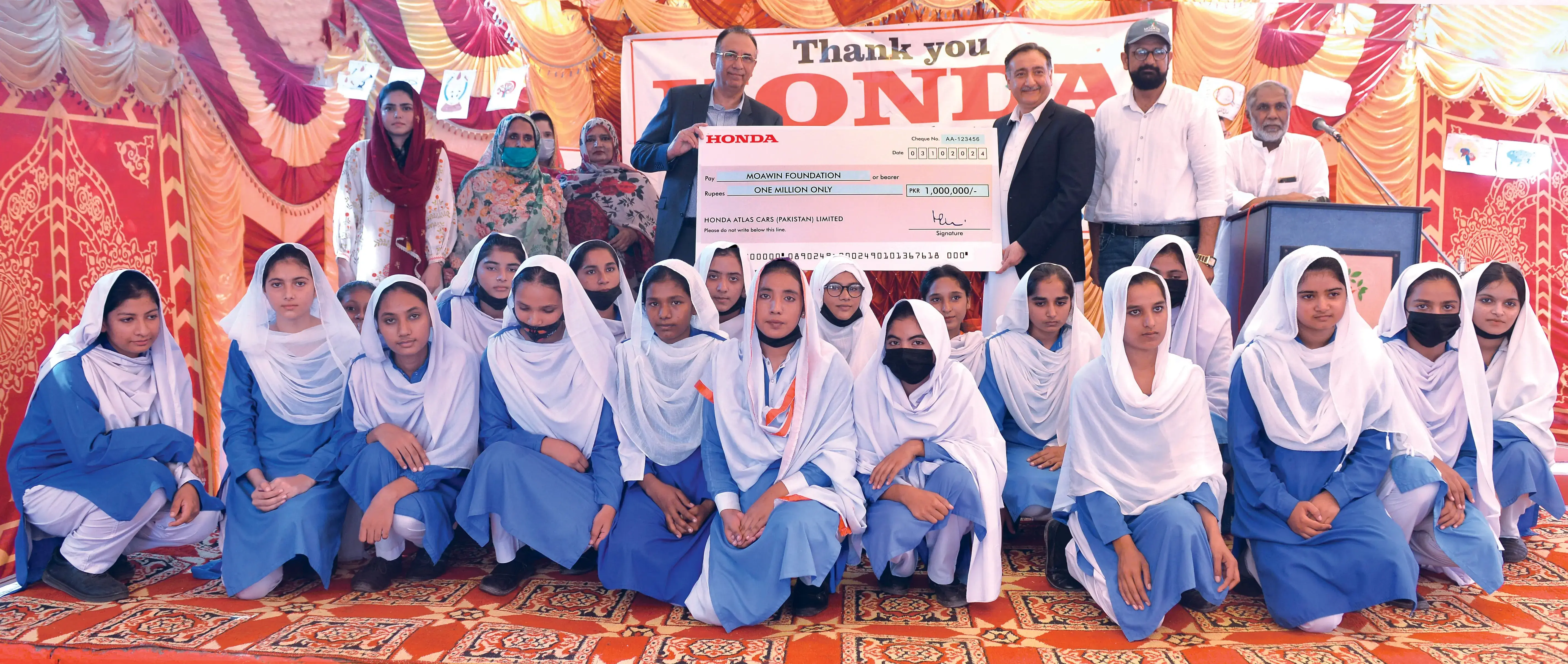 Honda Atlas Cars Supports Education with Rs. 1 Million Donation to Moawin Foundation Sheikhupura